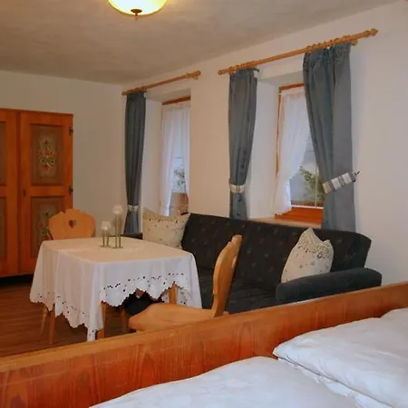 Konukevi Knotzenlehen 3*